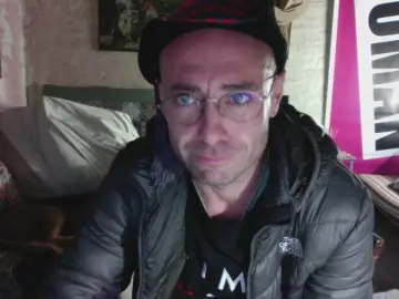 Cam4 Live Sex Cam of valiente86hot