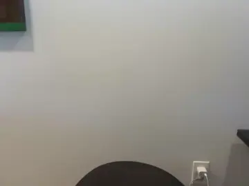 Cam4 Live Porn of hunghotstud1