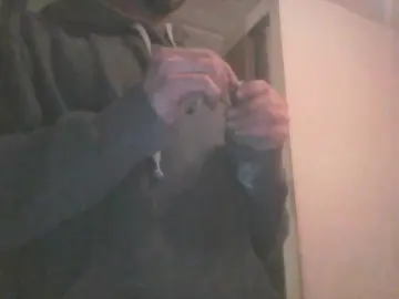 Cam4 Live Sex Cam of Littleguy25