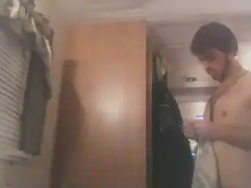 Cam4 Free Porn Cam of Littleguy25