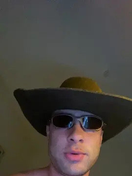 Cam4 Free Porn Cam of lindinho20cm3