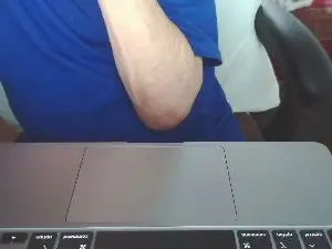 Cam4 Free Live Porn of bobriley2