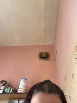 Cam4 Free Live Porn of Lararomero