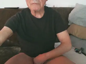 Cam4 Free Porn Cam of schluckerbw