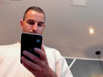 Cam4 Live Sex of Lorenzo_Walker