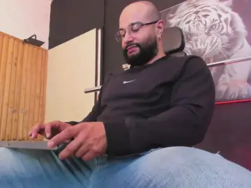 Cam4 Adult Video Chat of Lukee_09