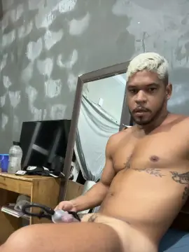 Cam4 Sex Cam of RealCriadoRio