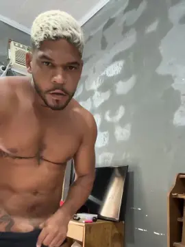 Cam4 Live Sex Cam of RealCriadoRio