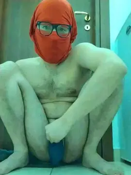 Cicciocazzo96 from cam4