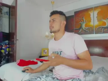 Cam4 Free Porn Cam of Valentiinoss