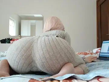 Cam4 Private Sex Chat of PeachGirl92