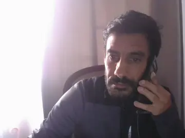 Cam4 Free Live Porn of elkike1981