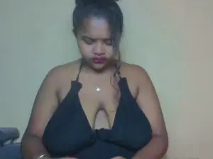 Cam4 Adult Video Chat of Titie_Bella