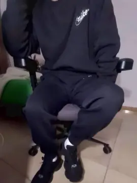 Cam4 Live Sex Cam of uncutcockitaly