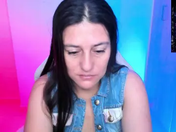 Cam4 Live Sex Cam of Saskyaa