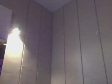 Cam4 Live Porn of valentin_reb