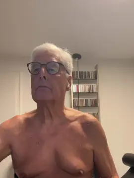 Sandro5010 from cam4