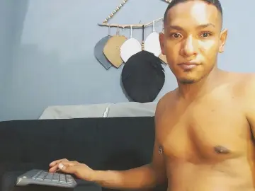 Cam4 Live Porn of grandeygruesa1