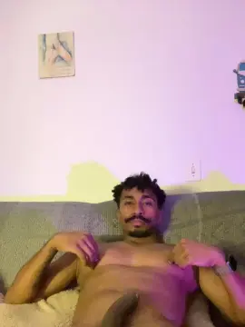 Cam4 Free Live Porn of Everton2123