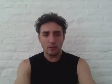 Cam4 Live Sex of Matiasvc37