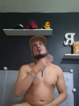 Cam4 Private Sex Chat of Isain3