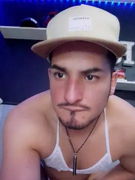 Cam4 Sex Chat of Isain3