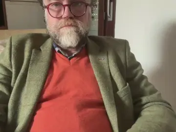 Cam4 Free Porn Cam of bttm4older1