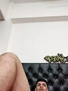 Cam4 Free Live Porn of chulodelghetto1