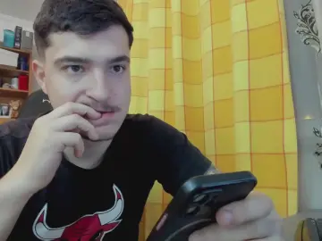 Cam4 Live Porn of AndyAnsell