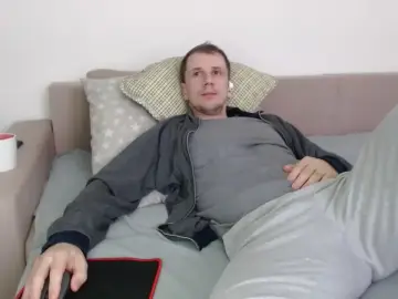 Cam4 Live Sex of Niikhard