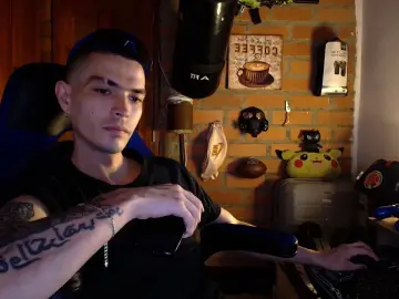 Cam4 Adult Video Chat of Sauceboy33