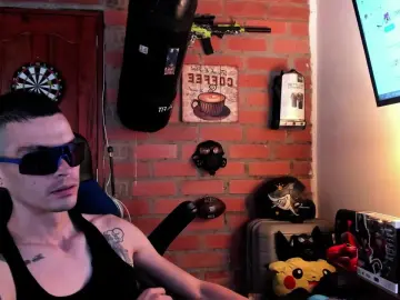 Cam4 Sex Cam of Sauceboy33