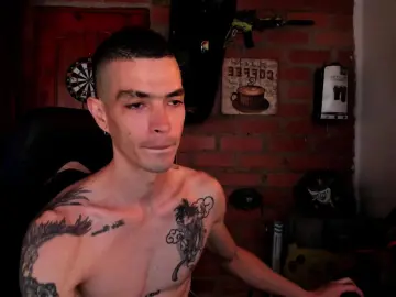 Cam4 Sex Cam of Sauceboy33