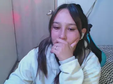 Skarlet_Adams from cam4