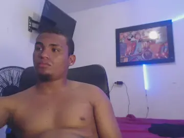 Cam4 Watch Live Sex Cams of davi_cam777