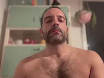 Cam4 Free Live Porn of PitaParka2