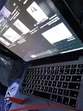 Cam4 Watch Live Sex Cams of mrmojoo3