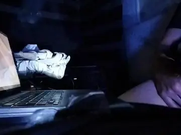 Cam4 Watch Live Sex Cams of mrmojoo3