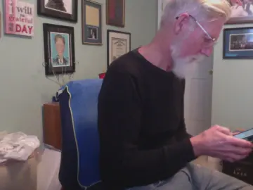 Cam4 Live Sex of Money4B8