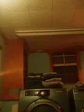 Sexxymama31 from cam4