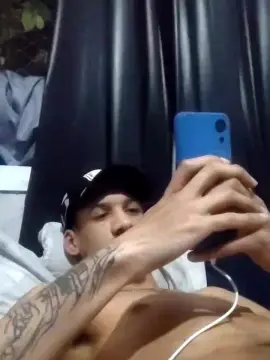 Cam4 Live Sex Cam of MALOKATATUAD98