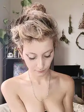 Cam4 Adult Video Chat of theWitch696