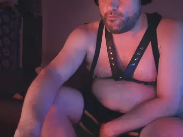 Cam4 Private Sex Chat of Daddy_Thique