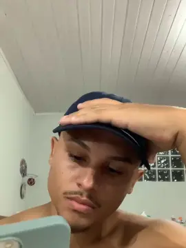 Cam4 Free Live Porn of Morenoyboy