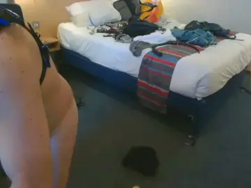 Cam4 Nude Webcam of PoppersBoi