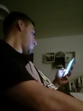 Cam4 Live Porn of guardami02