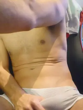 Cam4 Watch Live Sex Cams of amoi7