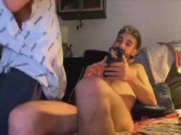 GuilleYLeo from cam4