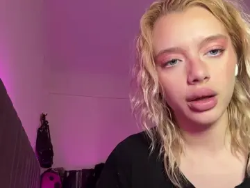 Cam4 Live Sex Cam of MardellCompo