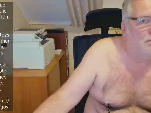 Cam4 Watch Live Sex Cams of hairysubguy